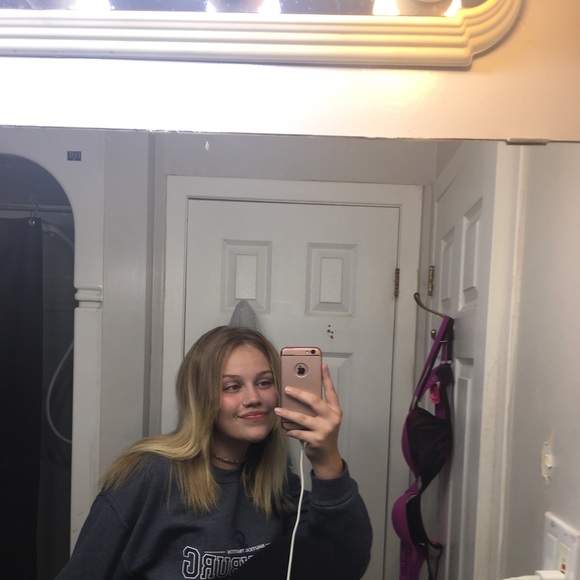 Meet your Posher, Olivia - Picture 1 of 1